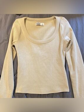 Hollister Ribbed Scoop-Neck Long Sleeve Top - Tan